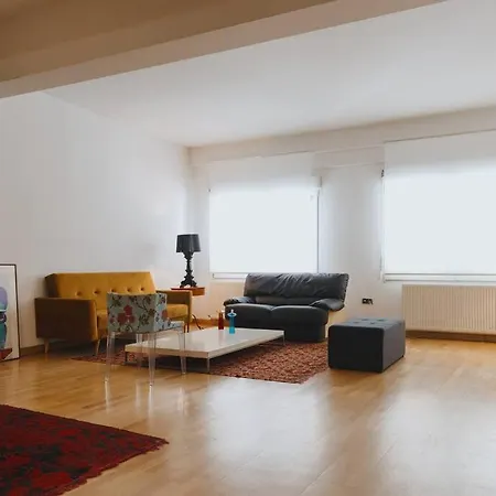 Cosy & Spacious Central Apartment Komotini Exterior photo