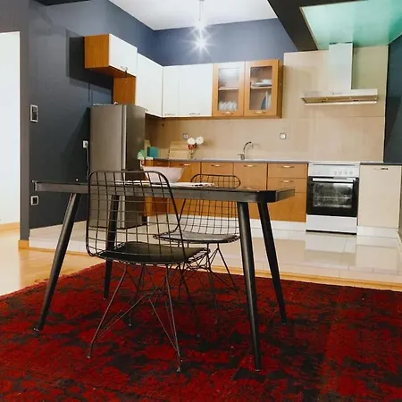Cosy & Spacious Central Apartment Komotini Exterior photo